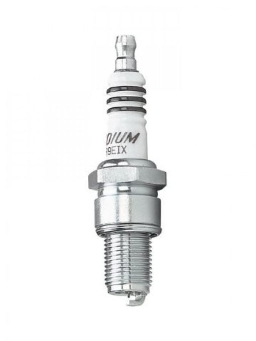 NGK Spark Plug Iridium IX CR9EIX (3521)